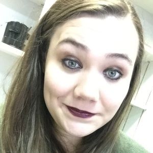 Meet your Posher, Bethanie